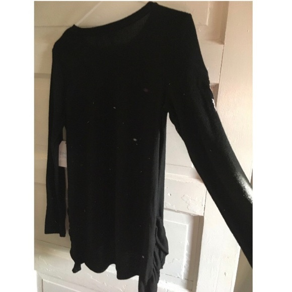 Embroidered High Low Long Sleeve Blouse - Picture 6 of 7